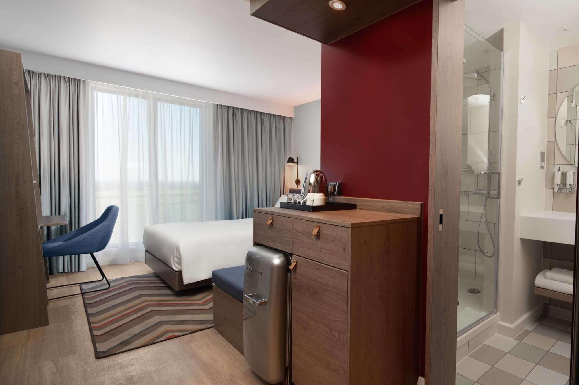 Hampton By Hilton High Wycombe Exterior foto